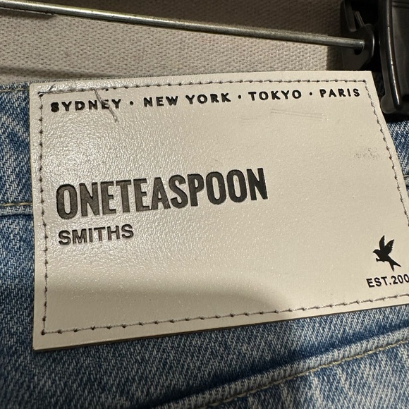 *SAMPLE* NWT One Teaspoon Distressed Smiths Jeans - size 26 - Picture 3 of 4